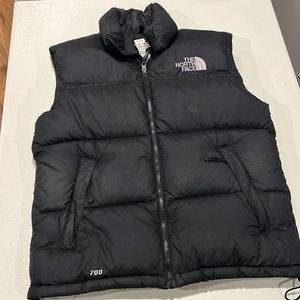 North Face 700 down puffer vest. Men’s medium. Black.